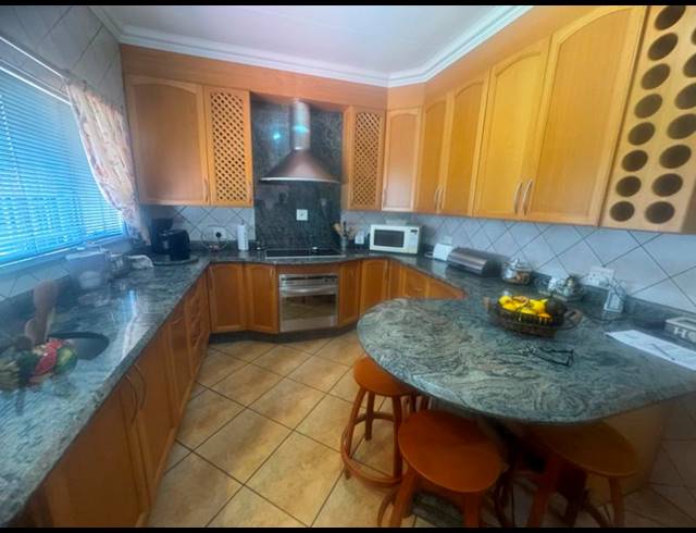 4 BEDROOM HOUSE FOR SALE IN KANONKOP
